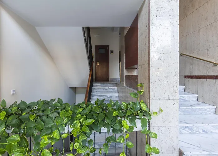 Appartamento Hostly-libia Light Lodge-10min Metro To Colosseum Roma
