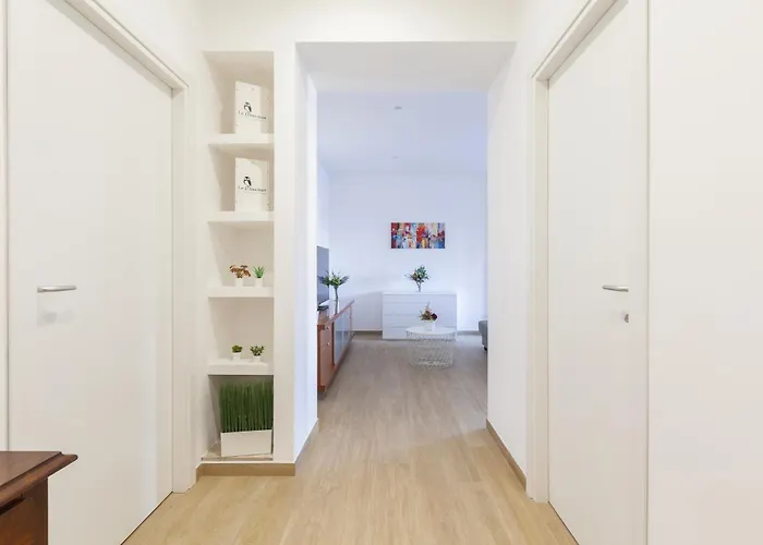 Appartamento Hostly-libia Light Lodge-10min Metro To Colosseum Roma